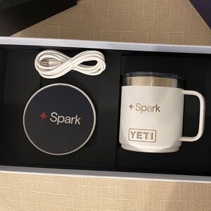 Yeti White Insulated Mug with Wireless Charging Pad